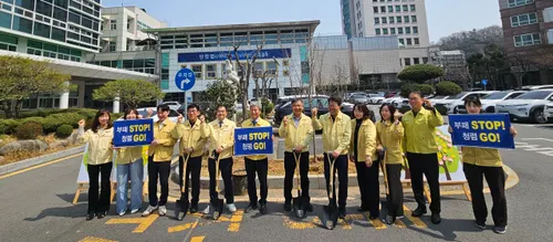 광주서부교육지원청, 식목일 맞아 청렴 다지는 ‘동백나무’ 식재