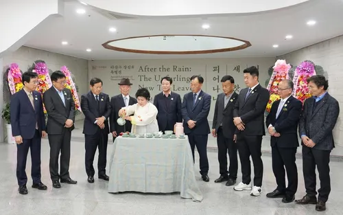 다산박물관 ‘다산과 강진차’ 특별전 개막 성황